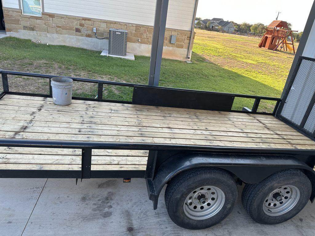 16 FT UTILITY TRAILER W/ BRAKES