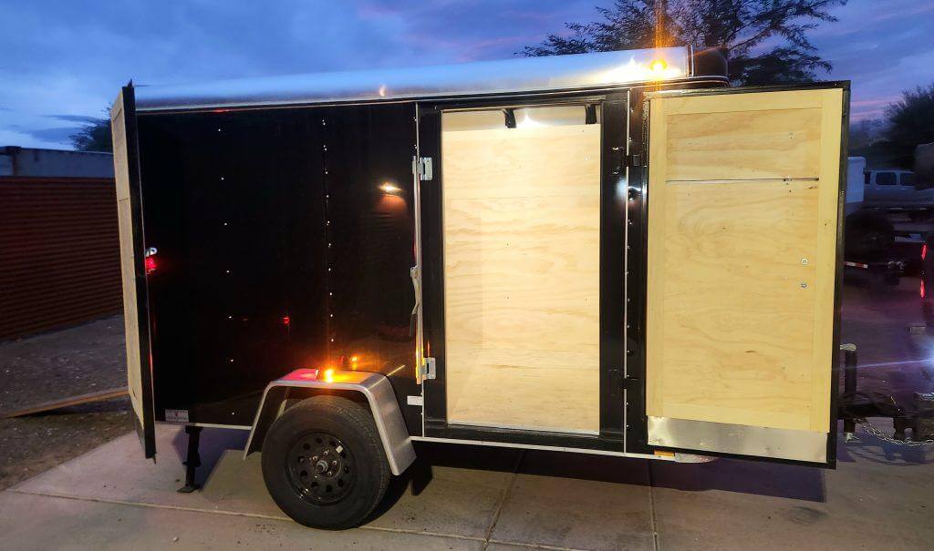 6x10FT Enclosed Trailer