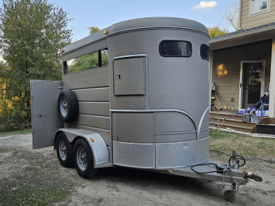 2 Horse Trailer