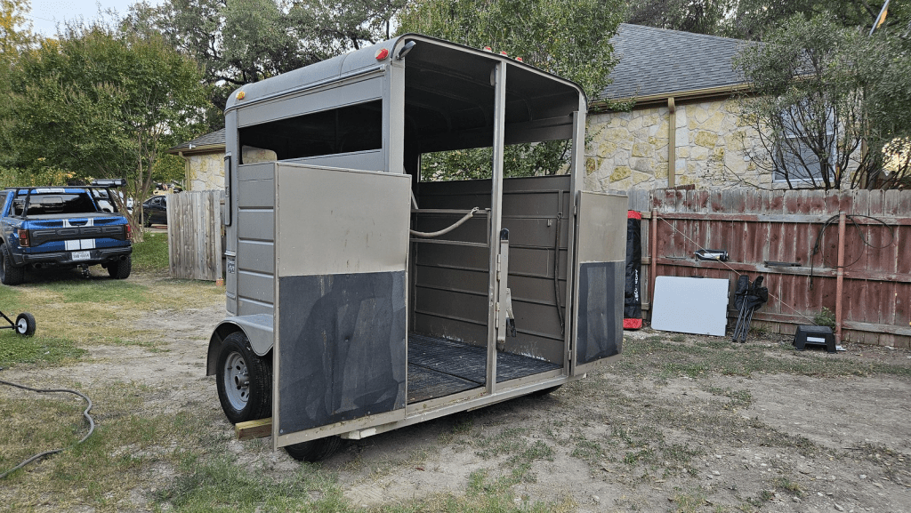 2 Horse Trailer