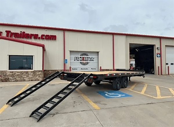 22'flatdeck with straps and hitch